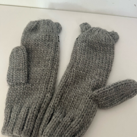 Knitted gray gloves, mouse gloves - Picture 3 of 4